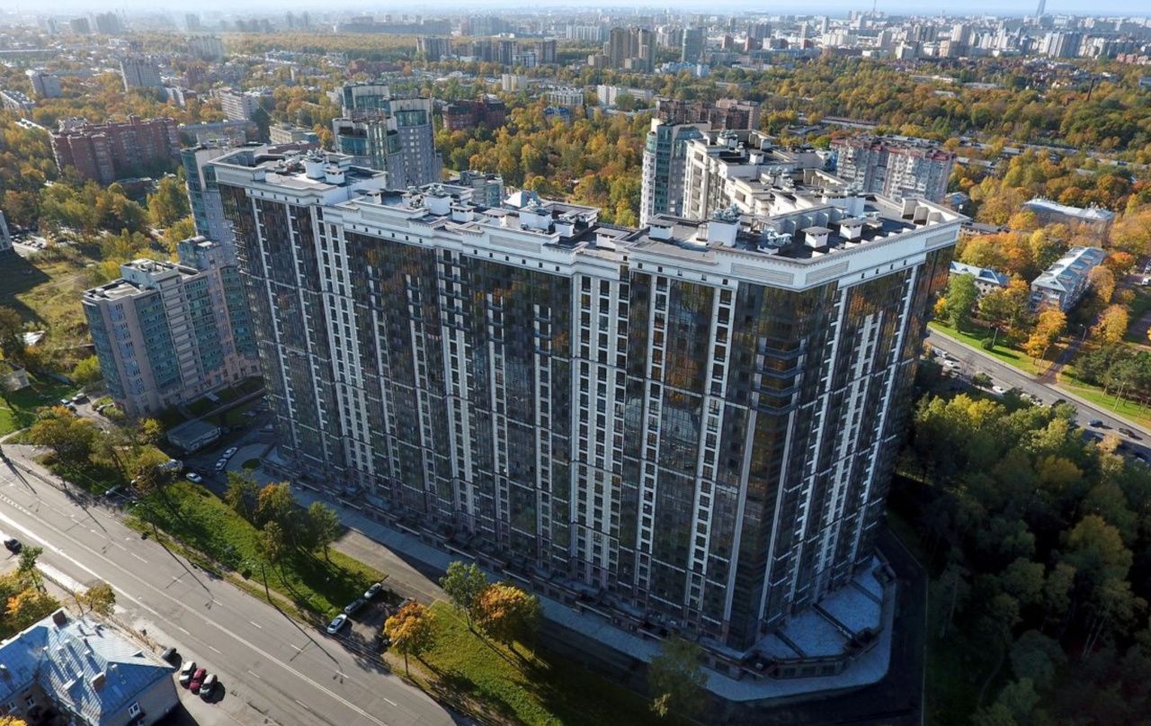 фасад дома, здание по адресу г Санкт-Петербург, пр-кт Тореза, д 118